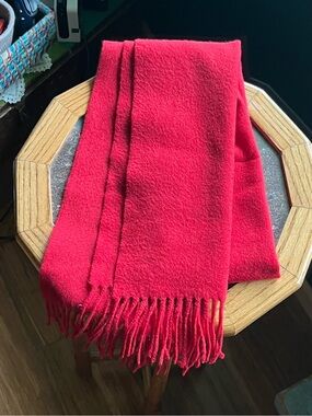 Scottish Cashmere Garnet Hill Red Scarf